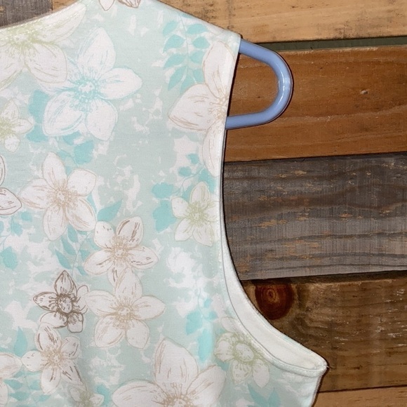 SLEEVELESS Cotton Pull On Top - Picture 5 of 5